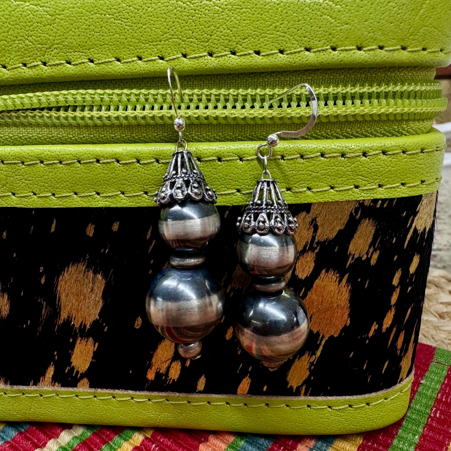 Sterling Silver Pearl Dangling Earring's.