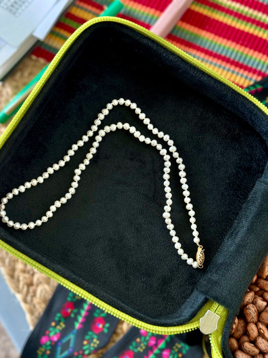 Vinatge Pearl Neckalce