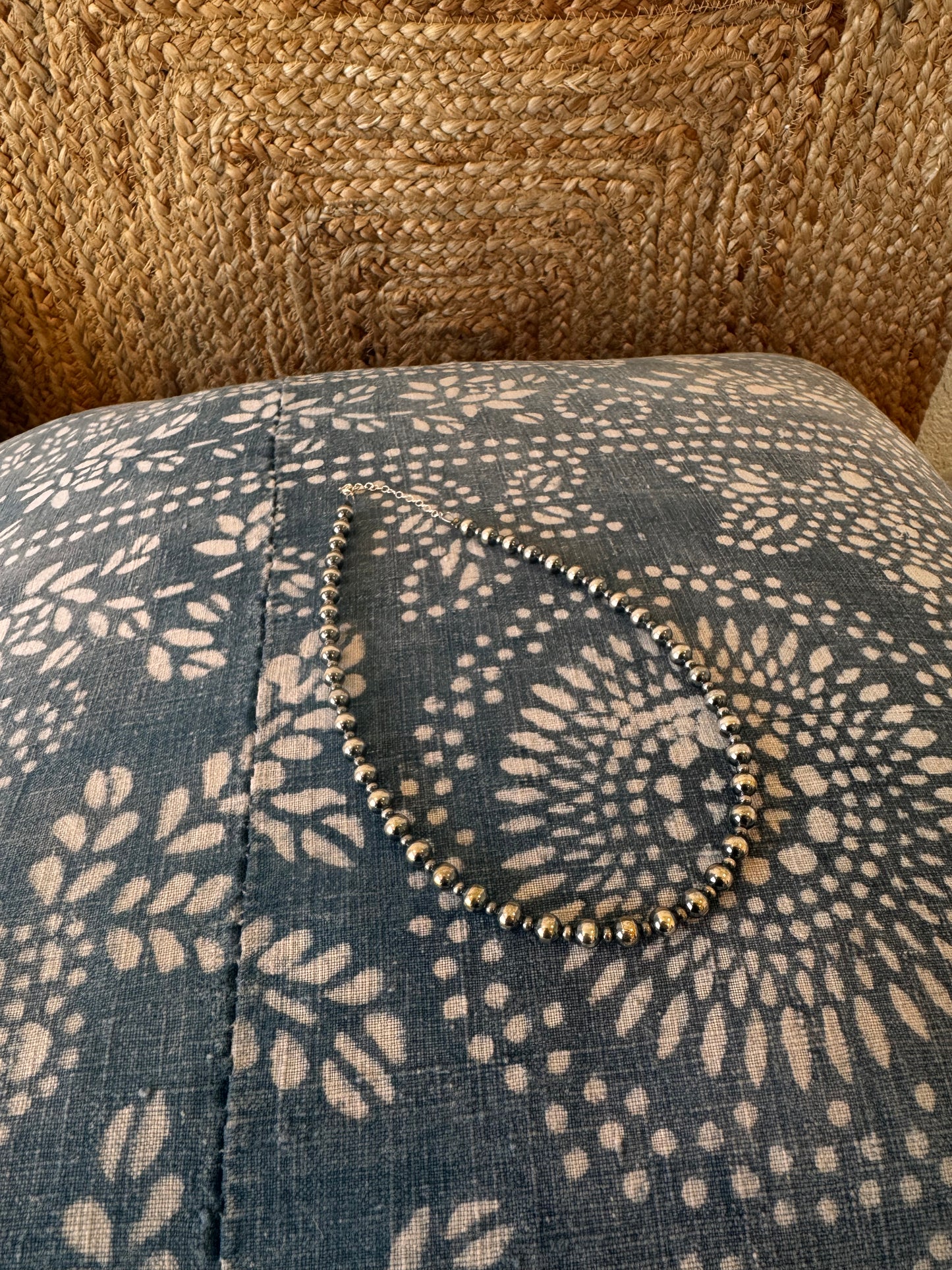 Patterned Pearl Necklace