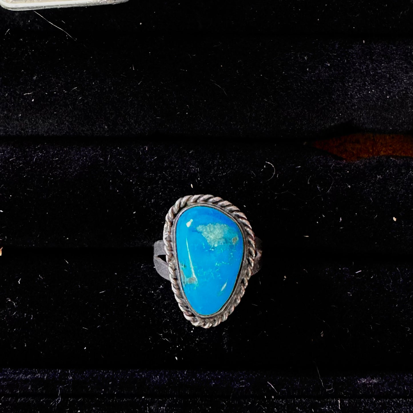 ✨VTG✨ Kingman Turquoise Cabochon Ring